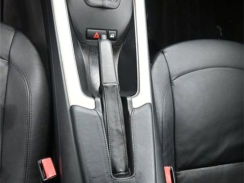 Used 2005 BMW Z4 2.5i image 30