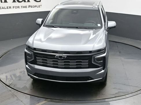 New 2026 Chevrolet Suburban High Country image 25