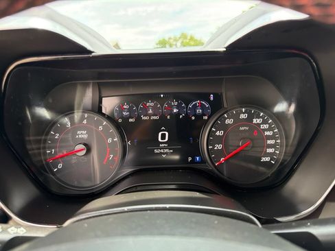 Used 2021 Chevrolet Camaro SS RWD image 23