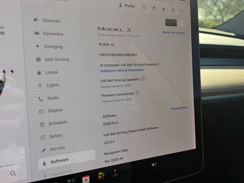 Used 2020 Tesla Model 3 Standard Range RWD image 13
