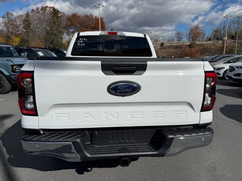 New 2025 Ford Ranger Lariat w/ Chrome Accent Package image 4