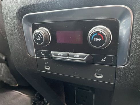 Used 2022 Chevrolet Tahoe LT w/ LT Signature Package image 9