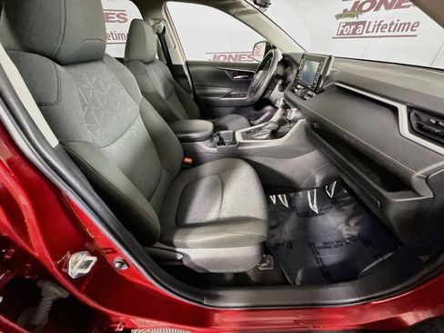 Certified 2022 Toyota RAV4 XLE AWD/4WD image 29