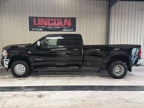 Used 2019 RAM 3500 Laramie image 2