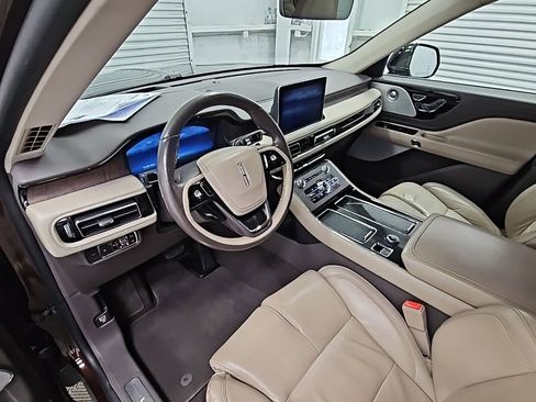 Used 2020 Lincoln Aviator Reserve w/ Equipment Group 202A image 11