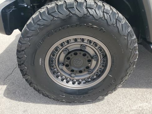 Used 2021 Jeep Gladiator Overland w/ Popular Equipment Package image 9