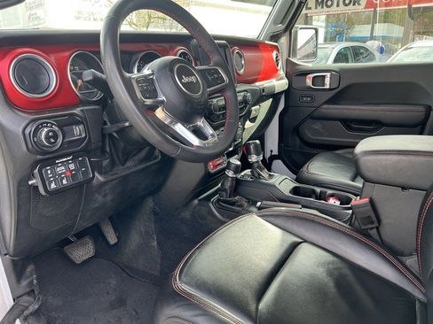 Used 2023 Jeep Gladiator Rubicon w/ Trailer Tow Package image 9