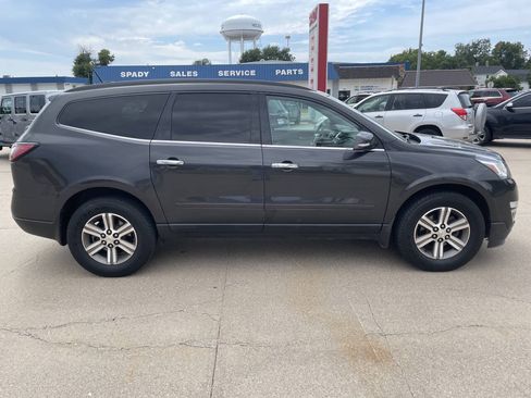 Used 2016 Chevrolet Traverse LT AWD/4WD image 2
