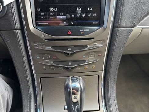 Used 2014 Lincoln MKX FWD w/ Equipment Group 101A image 10