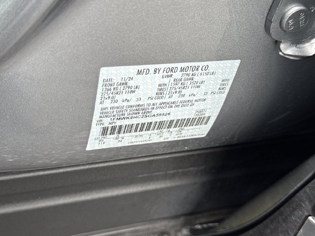 Used 2025 Ford Explorer Platinum w/ Ultimate Package AWD/4WD image 32