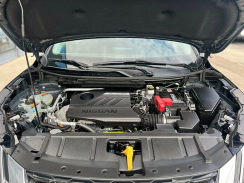 Used 2023 Nissan Rogue SV image 11