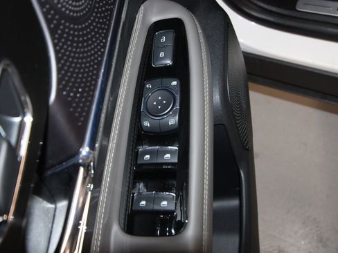 Used 2024 Lincoln Corsair Reserve w/ Equipment Group 201A AWD/4WD image 6