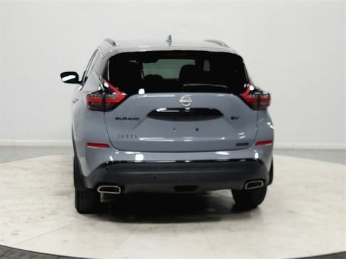 Used 2023 Nissan Murano SV w/ SV Midnight Edition Package image 6