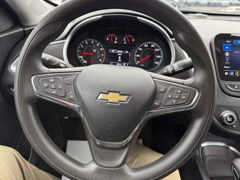 Used 2024 Chevrolet Malibu LT FWD image 15
