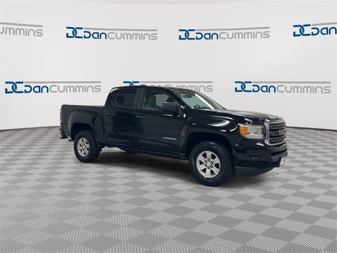 Used 2017 GMC Canyon 2WD Crew Cab w/ Convenience Package image 2