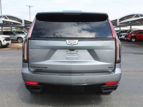 Used 2021 Cadillac Escalade Sport Platinum AWD/4WD image 4