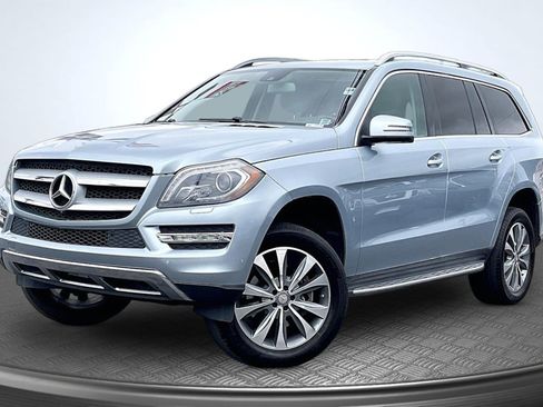Used 2015 Mercedes-Benz GL 450 4MATIC w/ Lighting Package image 12