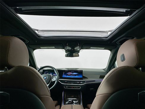 Certified 2024 BMW X5 xDrive40i w/ Parking Assistance Package image 22