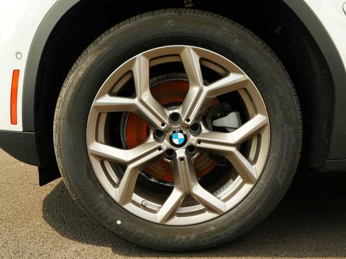 Used 2023 BMW X3 xDrive30i w/ Premium Package w/ZPA AWD/4WD image 9