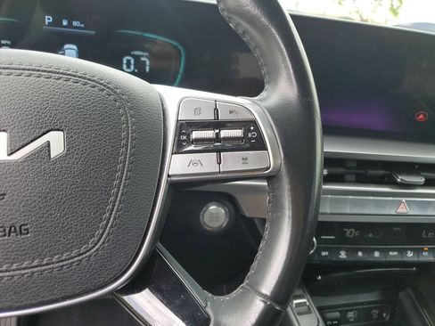 Certified 2024 Kia Telluride S w/ S Sunroof Package FWD image 24