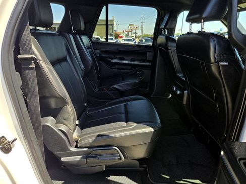 Used 2021 Ford Expedition Max XLT image 16