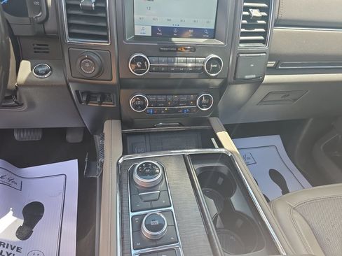 Used 2021 Ford Expedition Limited AWD/4WD image 11