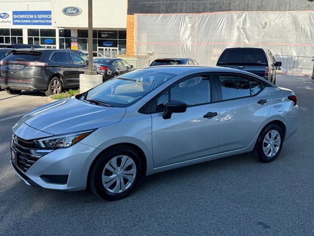 Used 2025 Nissan Versa S FWD image 4