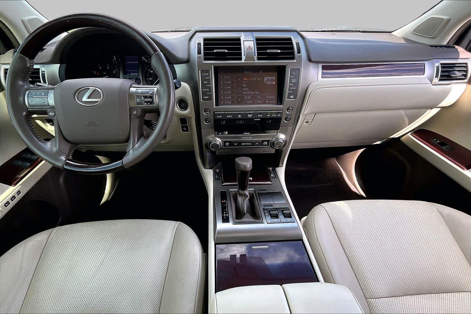 Used 2019 Lexus GX 460 Premium w/ Premium Package AWD/4WD image 14