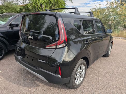 Certified 2025 Kia Soul LX w/ LX Technology Package image 3