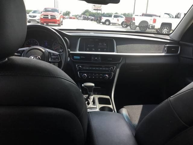 Used 2019 Kia Optima S FWD image 12