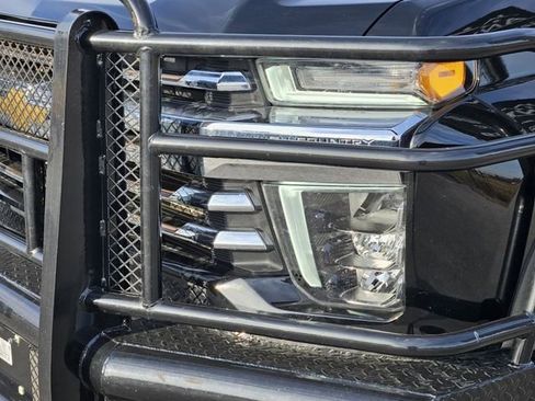 Used 2022 Chevrolet Silverado 3500 High Country image 9