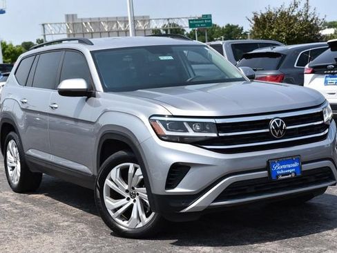 Certified 2023 Volkswagen Atlas SE FWD image 2