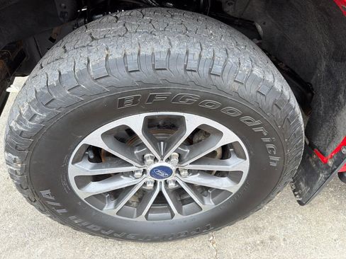 Used 2018 Ford F150 XLT w/ Equipment Group 302A Luxury AWD/4WD image 16