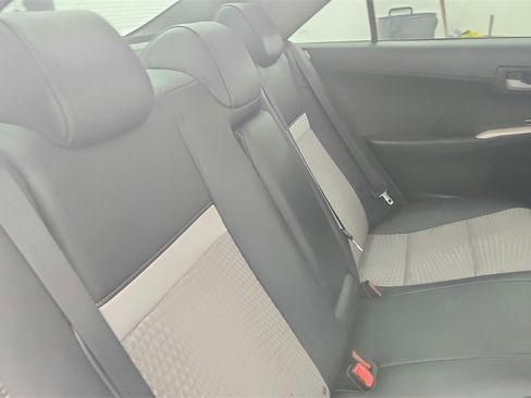 Used 2013 Toyota Camry SE image 26