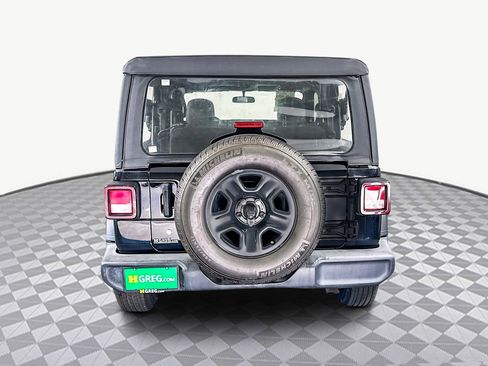 Used 2019 Jeep Wrangler Sport image 8