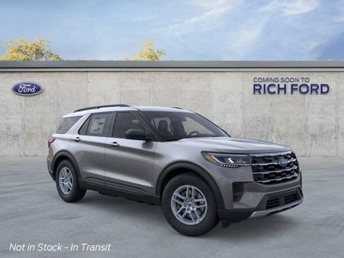 New 2026 Ford Explorer Active RWD image 7