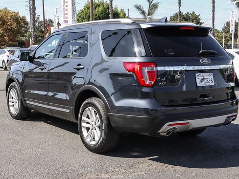 Used 2017 Ford Explorer XLT w/ Equipment Group 202A FWD image 9