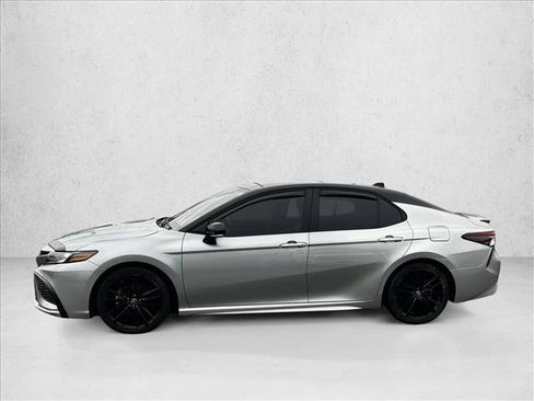 Used 2023 Toyota Camry XSE image 8