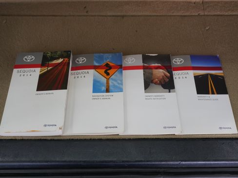 Used 2014 Toyota Sequoia Limited image 25