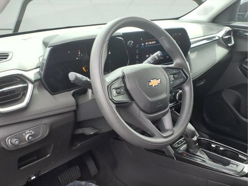 Certified 2024 Chevrolet TrailBlazer LT w/ Driver Confidence Package FWD image 7