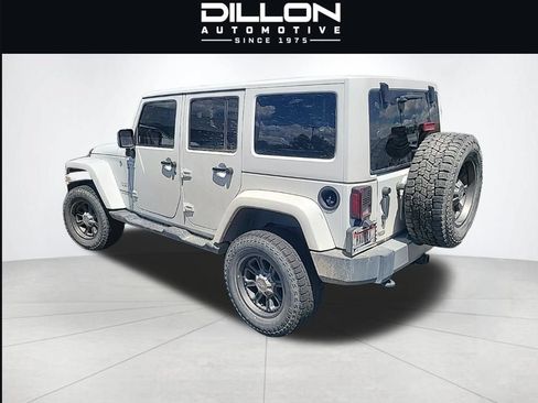 Used 2017 Jeep Wrangler Unlimited Sahara w/ Trailer Tow Group AWD/4WD image 2