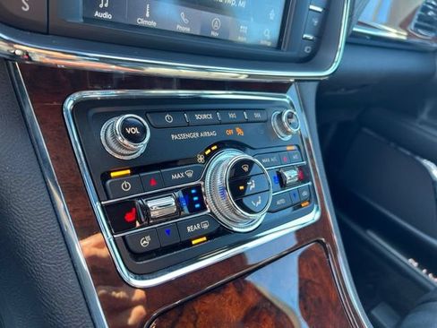 Used 2020 Lincoln Continental Reserve AWD/4WD image 16