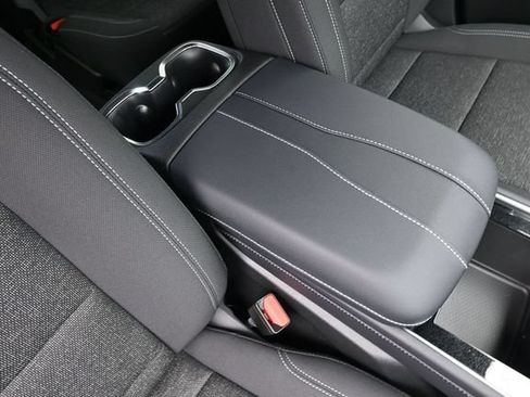New 2026 Chevrolet Traverse LT w/ LPO, Floor Liner Package FWD image 32