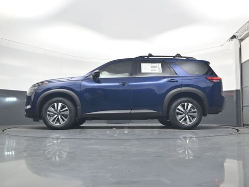 New 2026 Nissan Pathfinder SL image 18