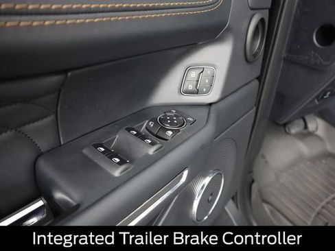 Used 2023 Ford Expedition Platinum AWD/4WD image 37