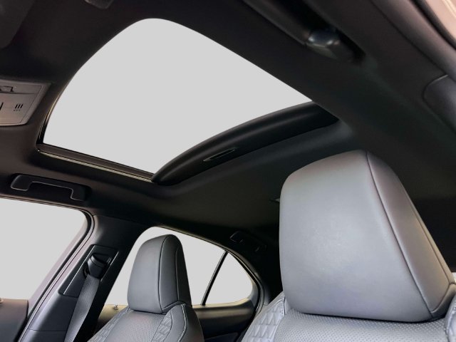 Certified 2020 Lexus UX 250h w/ Premium Package AWD/4WD image 22