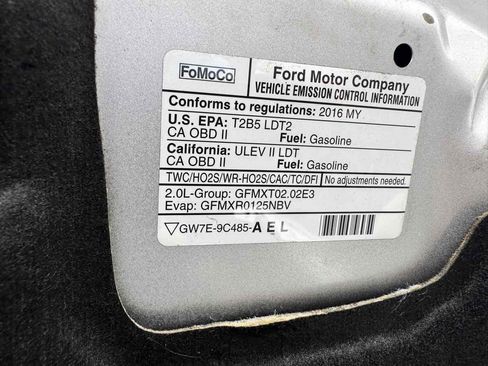 Used 2016 Ford Escape SE w/ SE Leather Comfort Package AWD/4WD image 23