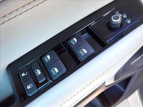 Used 2022 Jeep Wagoneer Series II image 18