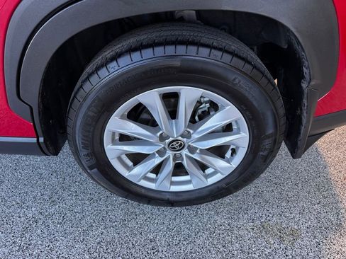 Certified 2024 Toyota Corolla Cross LE image 15