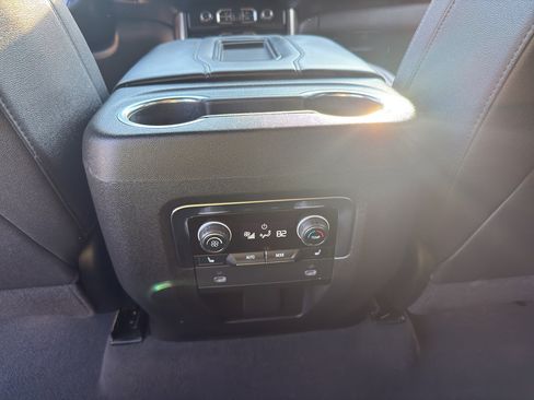 Used 2023 Chevrolet Tahoe Z71 w/ Z71 Off-Road Package image 30